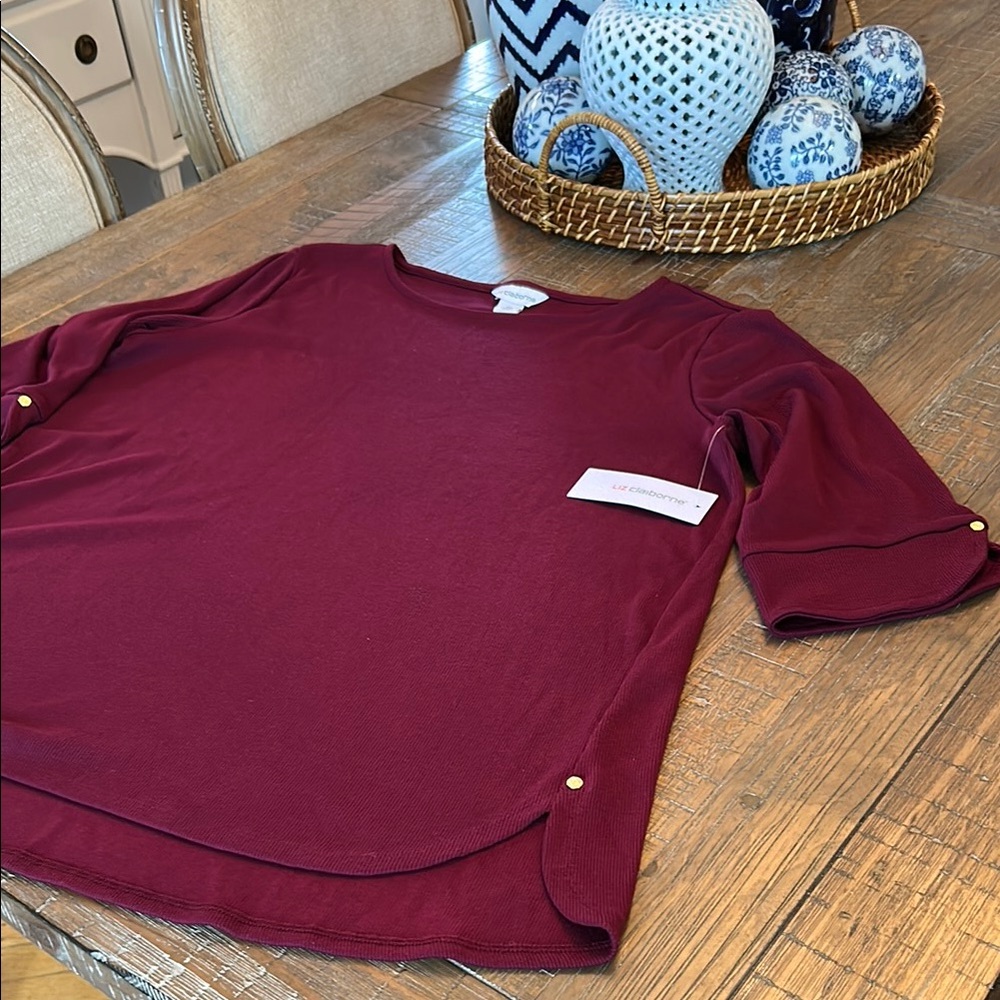 Liz Claiborne  Short Sleeve Knit Tee Casual Essential